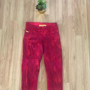 LOLE Pink Mesh Back Zipped Pocket Capri Leggings